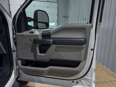 Used 2022 Ford F250 XLT w/ XLT Value Package AWD/4WD image 23