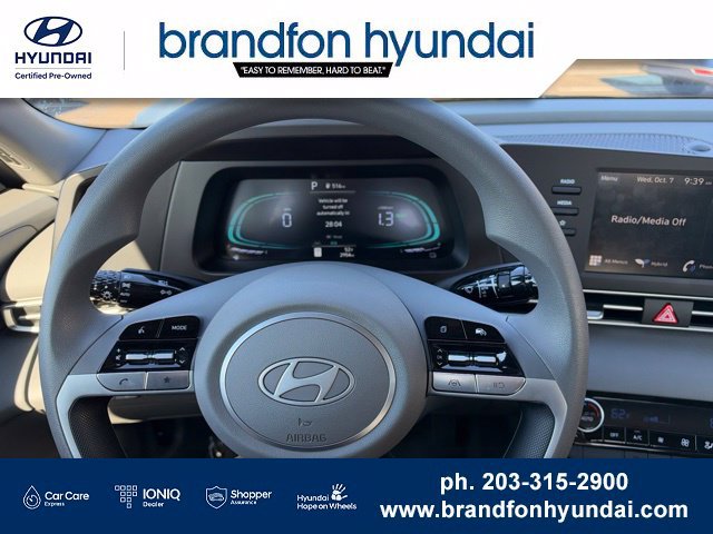 Used 2026 Hyundai Elantra Hybrid FWD image 16