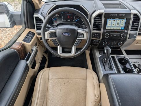 Used 2017 Ford F150 Lariat AWD/4WD image 7