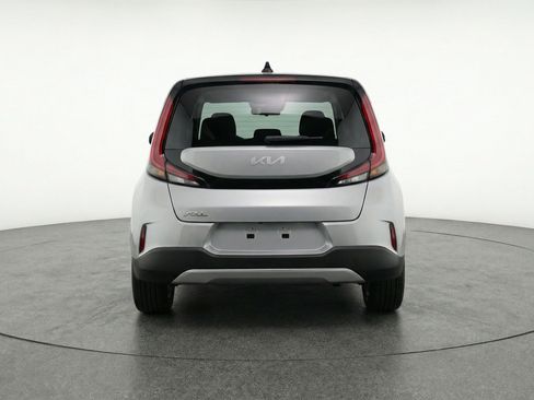 Used 2025 Kia Soul LX w/ LX Technology Package image 7