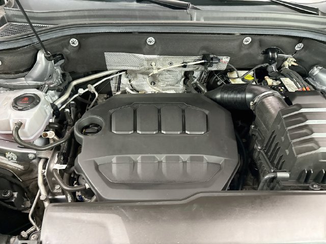 Used 2025 Volkswagen Atlas SE AWD/4WD image 29