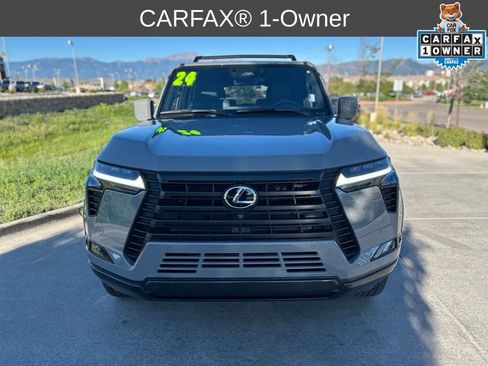 Used 2024 Lexus GX 550 w/ Cold Area Package AWD/4WD image 2