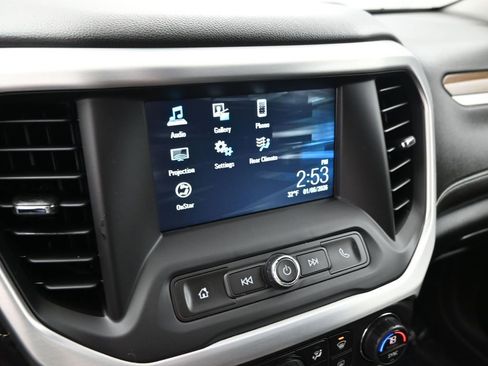 Used 2019 GMC Acadia SLE image 13