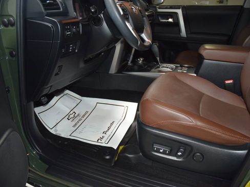 Used 2022 Toyota 4Runner Limited image 35
