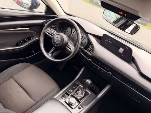 Used 2019 MAZDA MAZDA3 Sedan FWD image 12