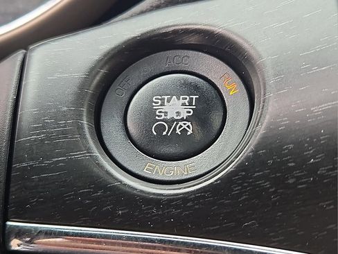 Used 2015 Jeep Grand Cherokee Limited image 24