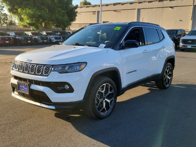 Used 2025 Jeep Compass Limited AWD/4WD image 30