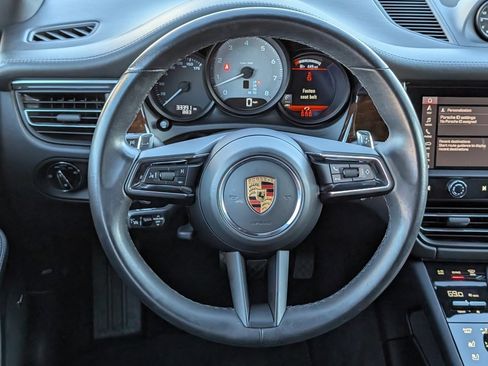 Certified 2023 Porsche Macan S image 19