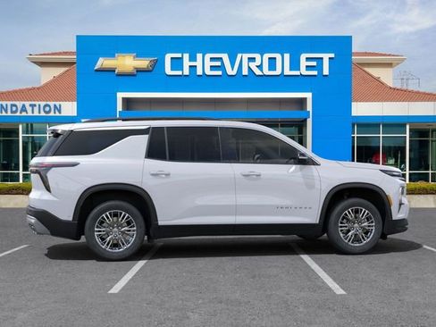 New 2025 Chevrolet Traverse LT w/ Driver Confidence Package image 5