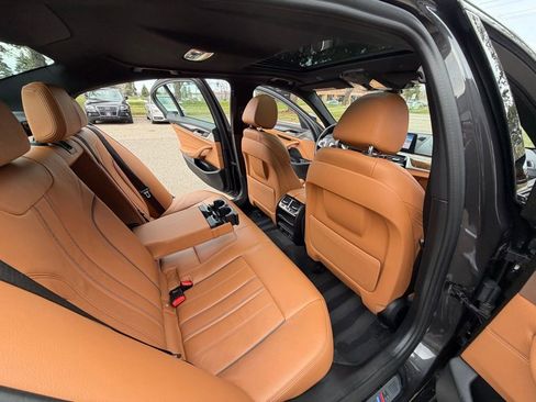 Used 2020 BMW 540i xDrive w/ M Sport Package image 23