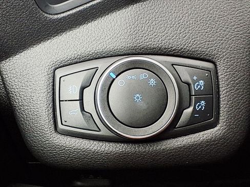 Used 2018 Ford Escape SE image 18