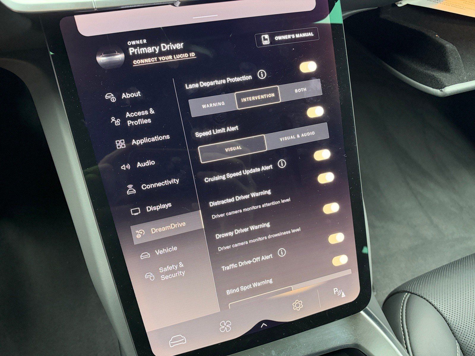 Used 2024 Lucid Air Pure RWD image 25