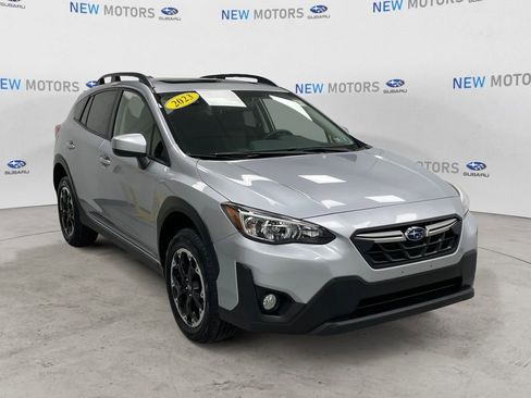 Used 2023 Subaru Crosstrek 2.0i Premium image 5