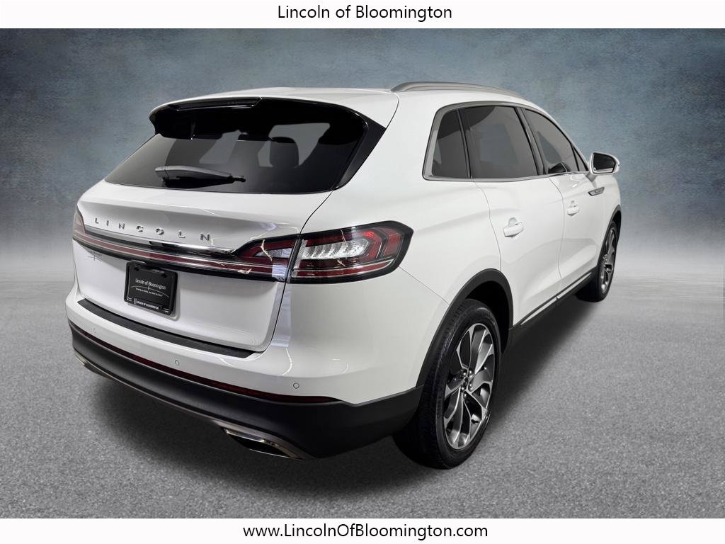 Used 2023 Lincoln Nautilus Reserve w/ Luxury Package AWD/4WD image 8
