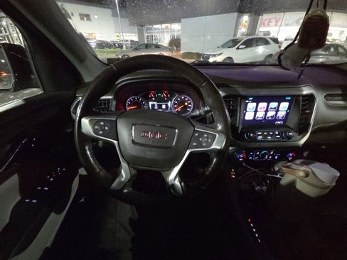 Used 2018 GMC Acadia SLT image 8