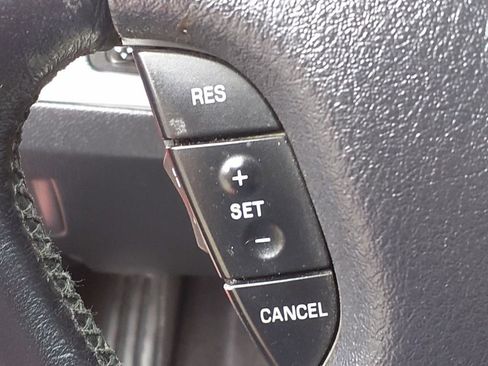 Used 2004 Ford Thunderbird Deluxe image 14