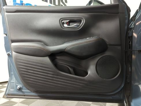 Certified 2025 Honda HR-V Sport image 9