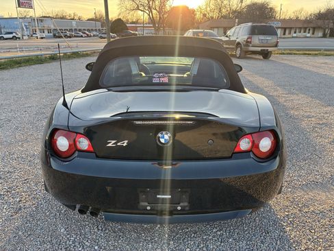Used 2005 BMW Z4 2.5i image 7