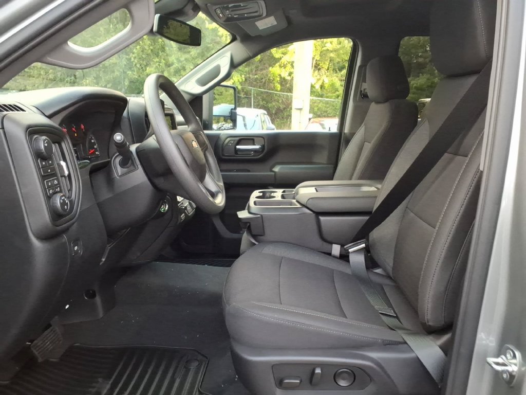 New 2026 Chevrolet Silverado 2500 Custom w/ Custom Value Package AWD/4WD image 12