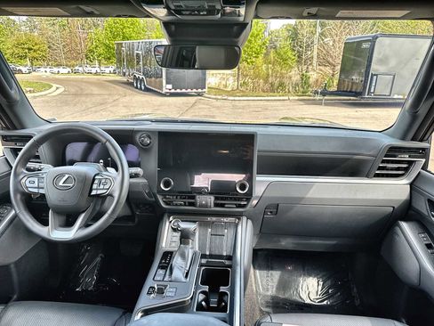 Used 2025 Lexus GX 550 AWD/4WD image 20