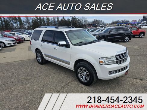 Used 2013 Lincoln Navigator 4WD w/ HD Trailer Tow Pkg image 2