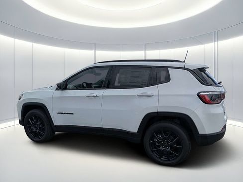New 2026 Jeep Compass Latitude AWD/4WD image 5
