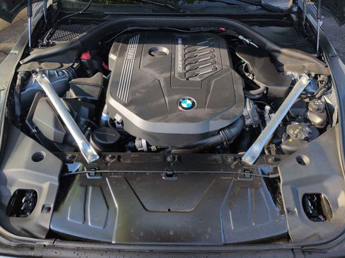 Certified 2024 BMW Z4 M40i w/ Premium Package RWD image 16