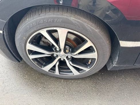 Used 2018 Nissan Maxima 3.5 SL FWD image 11