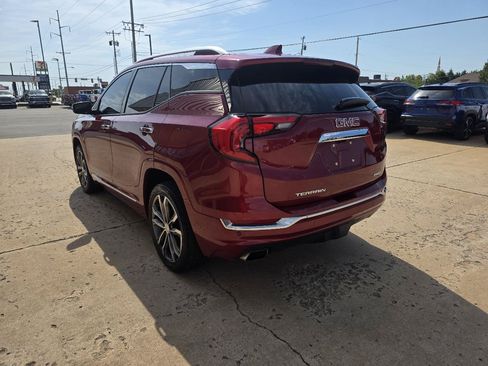 Used 2019 GMC Terrain Denali w/ Advanced Safety Package AWD/4WD image 6