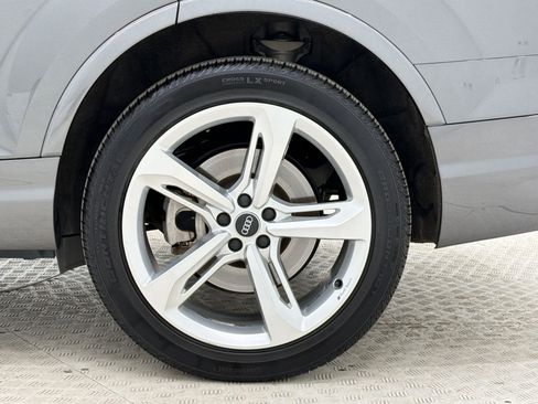 Used 2019 Audi Q7 3.0T Prestige w/ Prestige Package image 12