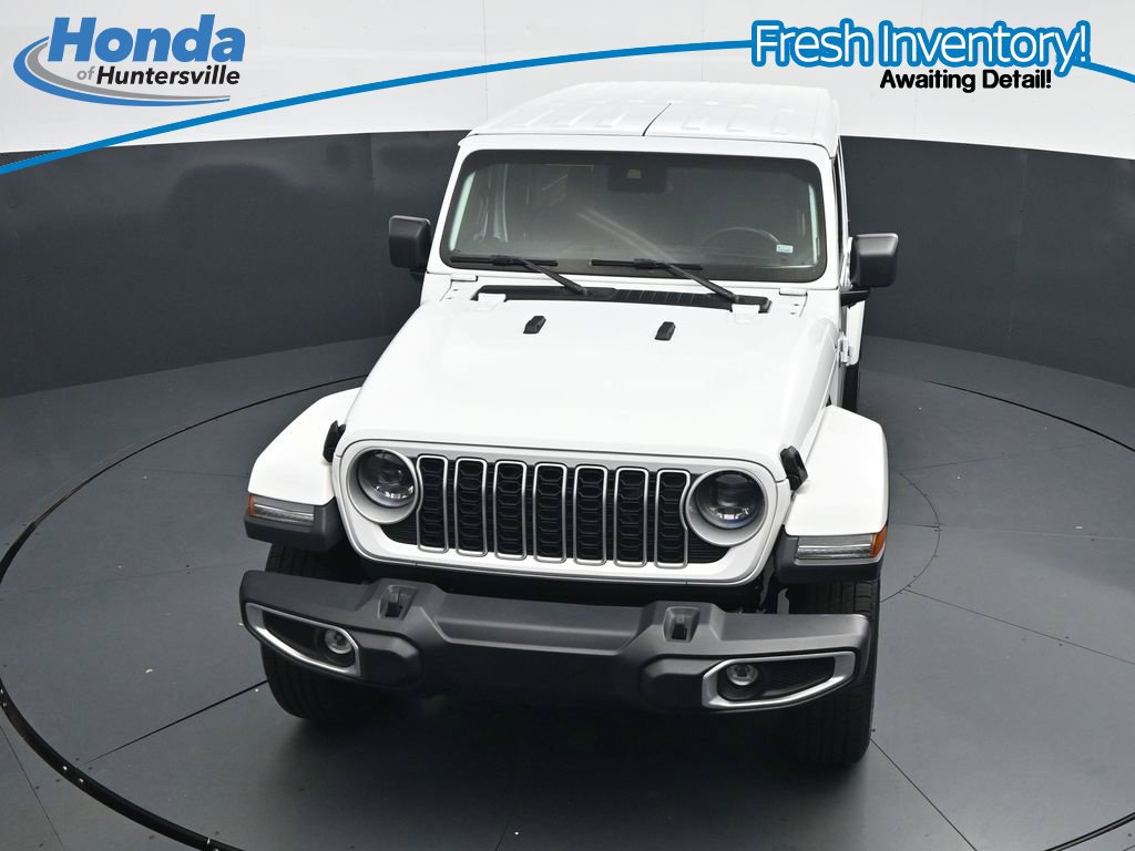 Used 2025 Jeep Wrangler Unlimited Sahara AWD/4WD image 19