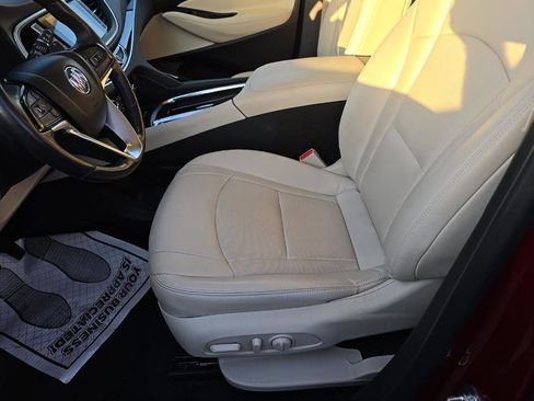 Used 2023 Buick Enclave Essence w/ Experience Buick Package AWD/4WD image 3