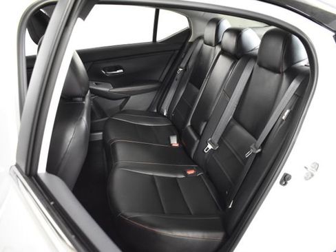 Used 2025 Nissan Sentra SR w/ SR Premium Package FWD image 29