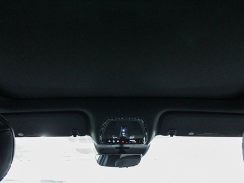 New 2026 Cadillac Lyriq V image 18