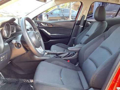Used 2016 MAZDA MAZDA3 i Sport w/ Preferred Equipment Package FWD image 22