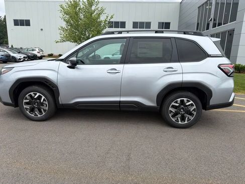 New 2026 Subaru Forester Premium AWD/4WD image 8