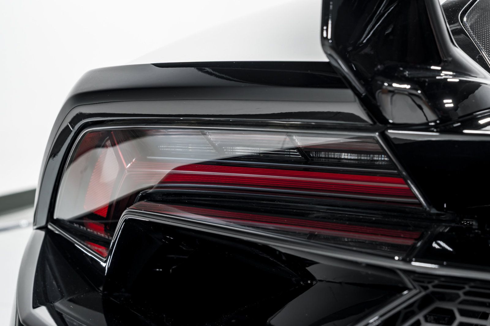 Used 2023 Lamborghini Huracan Tecnica RWD image 52