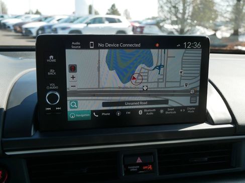 Used 2025 Honda Pilot Touring image 24