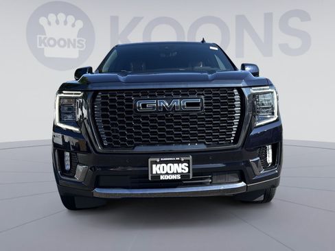 Used 2024 GMC Yukon Denali Ultimate AWD/4WD image 11