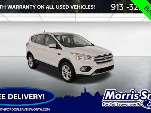Used 2019 Ford Escape SE FWD image 1