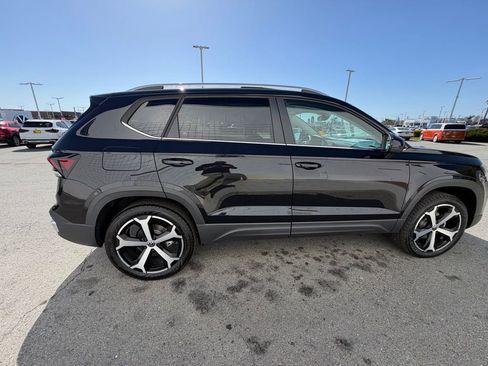 New 2026 Volkswagen Taos SEL AWD/4WD image 7