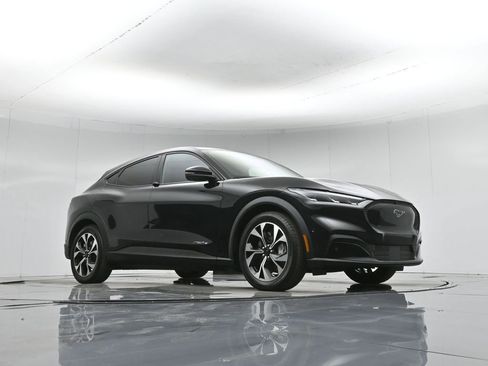 Used 2024 Ford Mustang Mach-E Select image 47