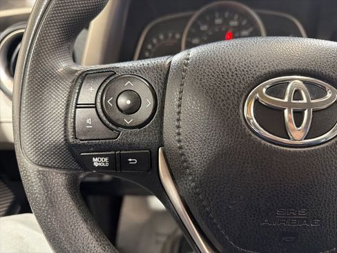 Used 2013 Toyota RAV4 LE image 26