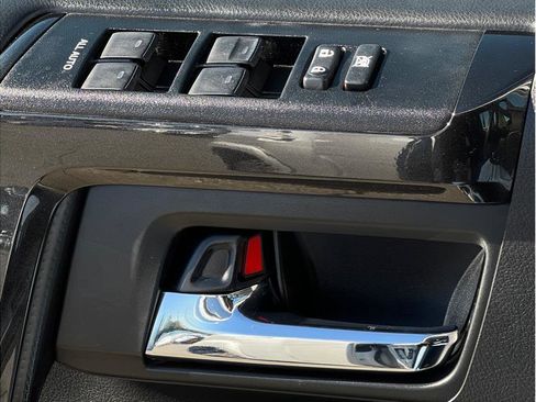 Used 2020 Toyota 4Runner TRD Off-Road Premium image 17