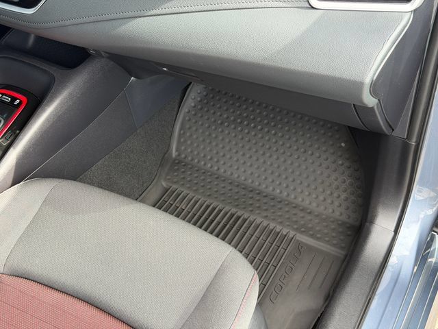 Used 2025 Toyota Corolla SE FWD image 20