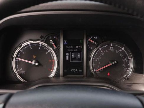 Certified 2024 Toyota 4Runner TRD Off-Road image 13