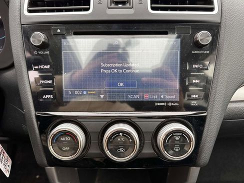 Used 2017 Subaru Forester 2.5i Premium AWD/4WD image 23