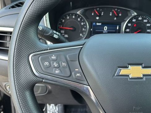 Used 2024 Chevrolet Equinox LT FWD image 22