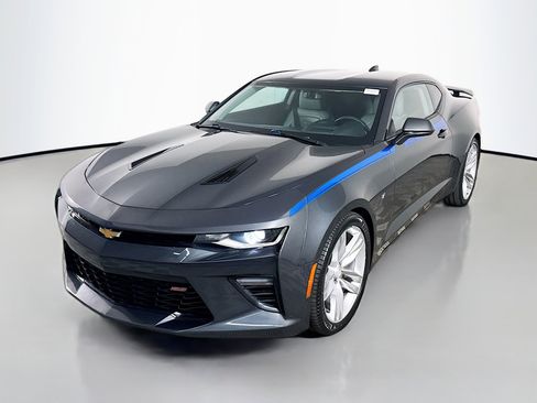 Used 2016 Chevrolet Camaro SS image 4