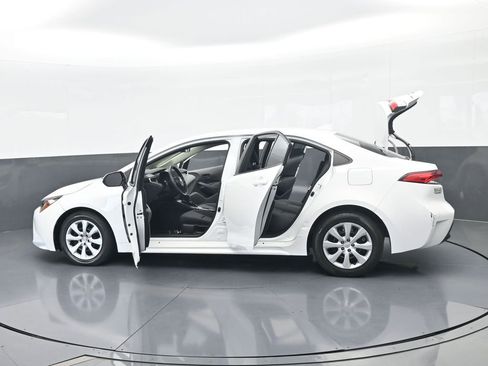 Used 2023 Toyota Corolla LE FWD image 65